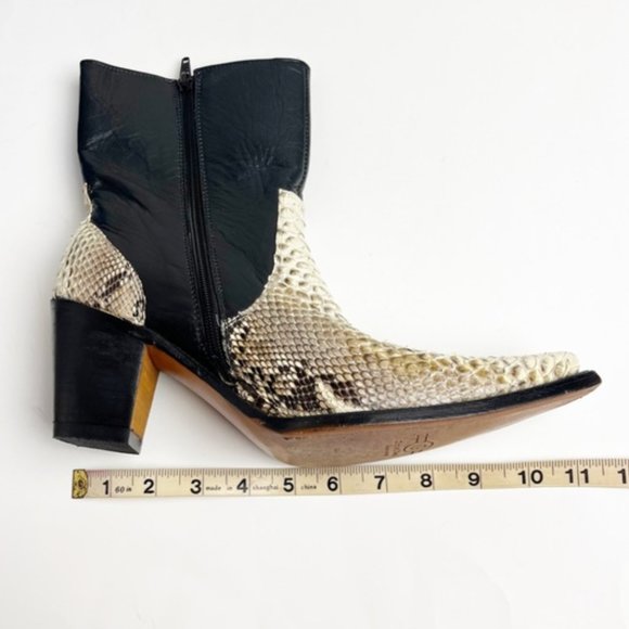 Vintage CIRCLE G Genuine Python Leather Embroidered Zipper Pointy Toe Boots - Picture 15 of 16